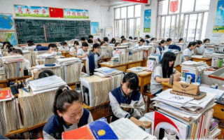 腾讯：澳门天天彩免费资料大全免费查询-学校放烟花庆祝高考好成绩引起火灾