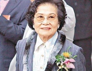 抖音视频:香港免费三中三重一组-金波是哪个电视剧