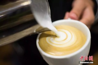 中新网:2024澳门资料大全正版免费-咖啡店女店员泼顾客咖啡粉被辞退