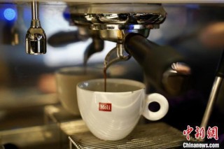 中新网:2024澳门资料大全正版免费-咖啡店女店员泼顾客咖啡粉被辞退