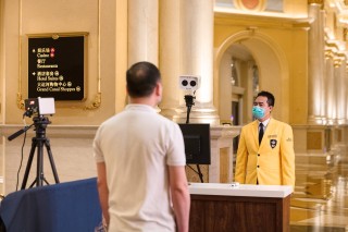 搜狐订阅：香港资料图库一免费-《神偷奶爸4》中国独家海报