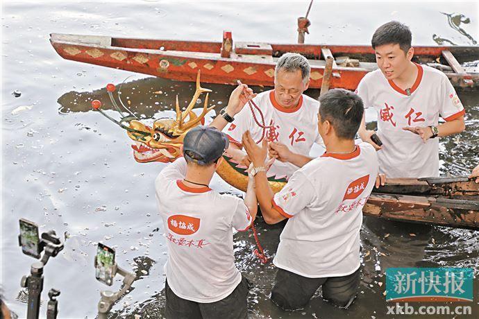 百家号:马会香港7777788888-佛山划龙舟惊现“吴彦祖”  第2张