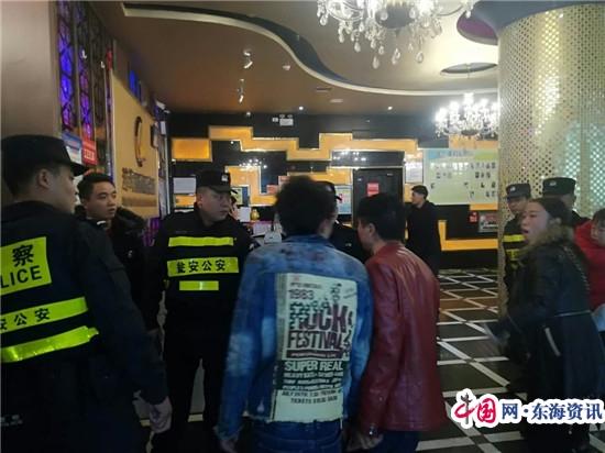 知乎：494949澳门今晚开什么-湘西龙山县商户遭城管围殴?当地回应  第1张