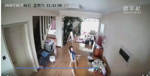 中新网:新澳门彩开奖结果资料查询-2岁女儿一直以为爸爸住在监控里  第2张
