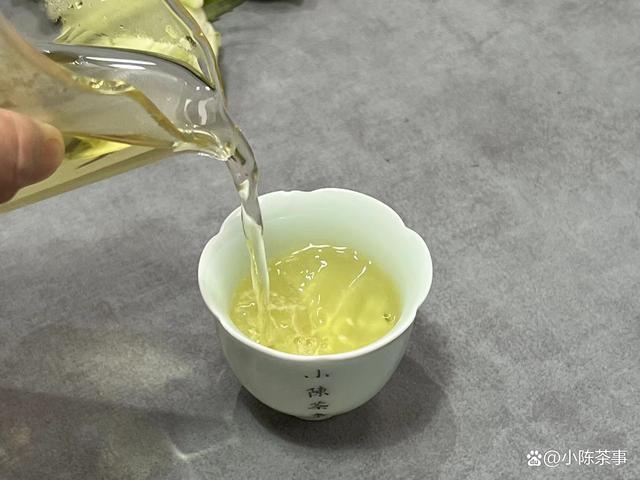 百家号:2024澳门王中王100%的资料-女士喝什么茶叶对身体好  第1张