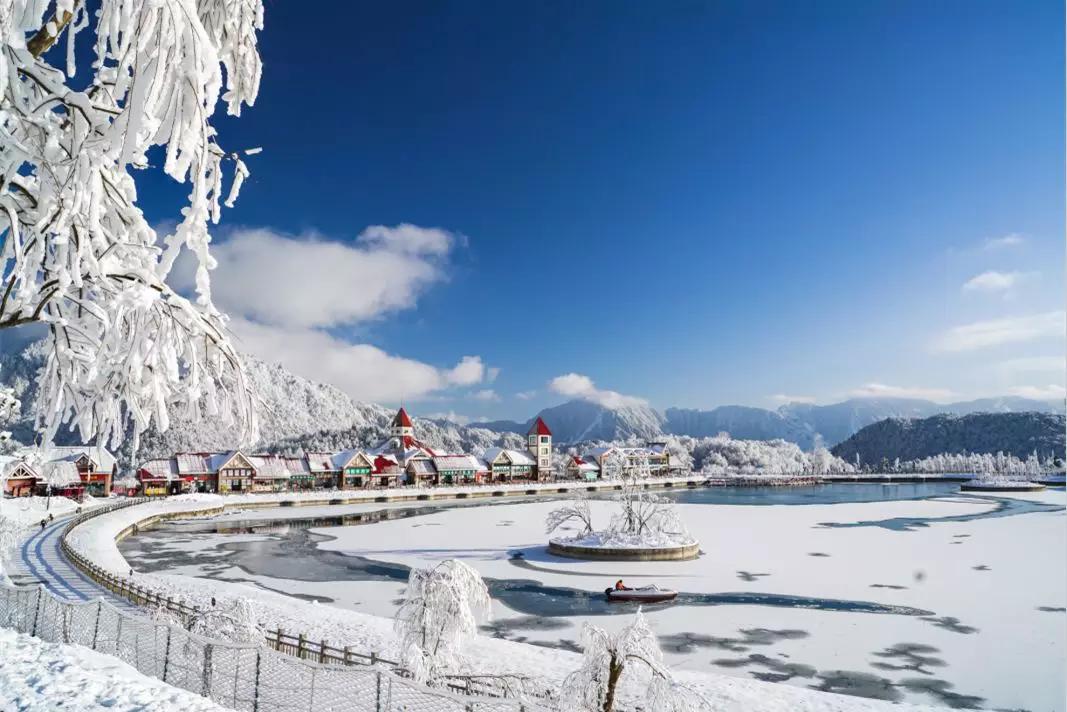 百度平台:澳门新三码必中一免费-西岭雪山怎么玩  第3张