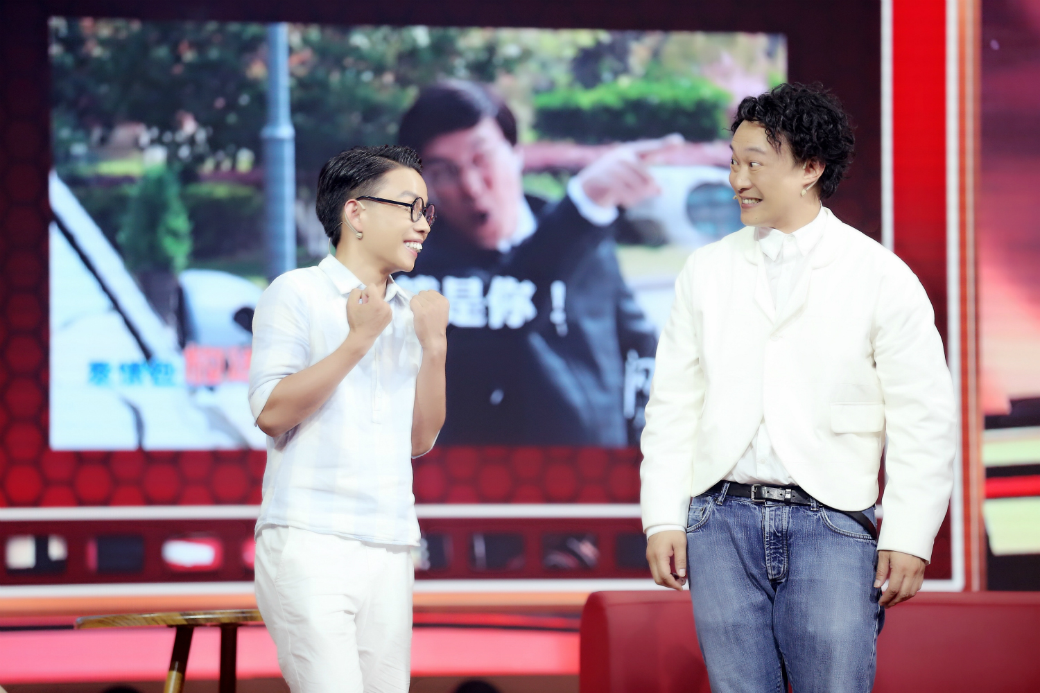 搜狐订阅：2024澳门特马今晚开奖-《珠玉在侧》徐璐毕雯珺全糖爱恋  第3张